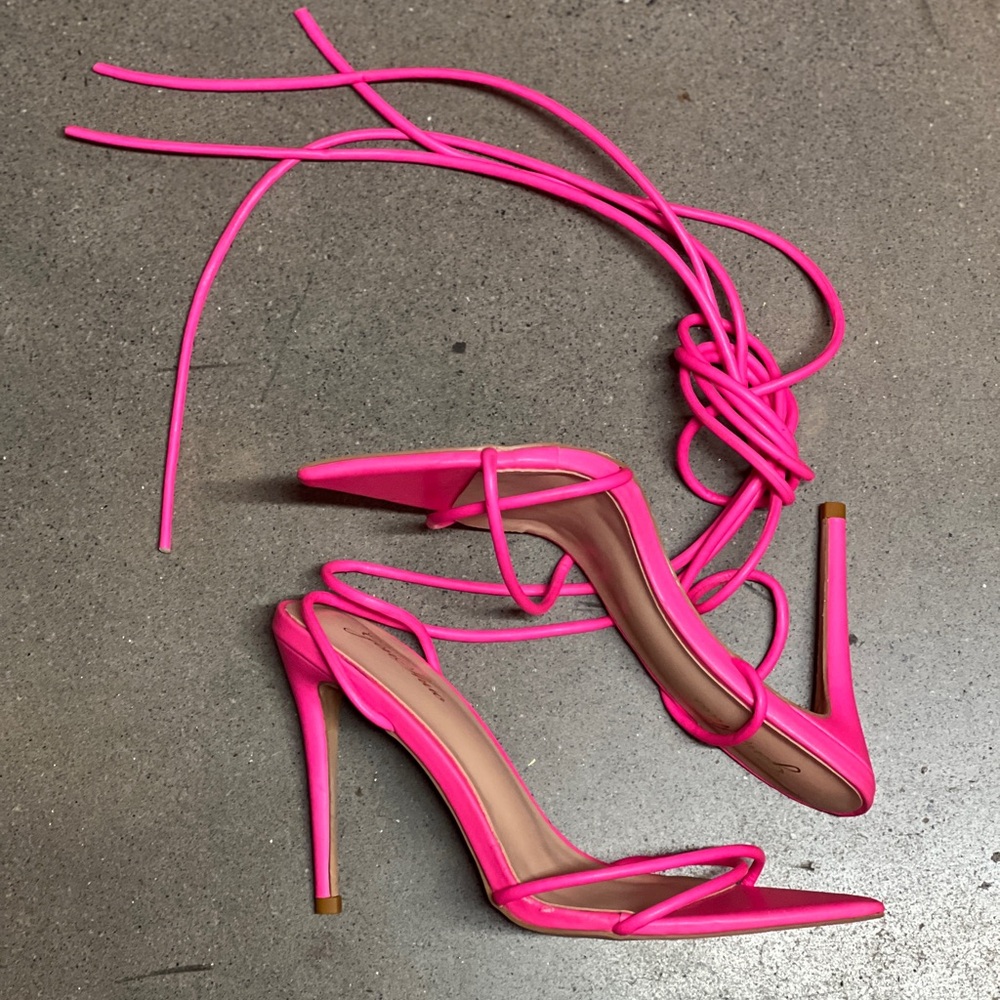 Genshuo Hot Pink Strappy Heels